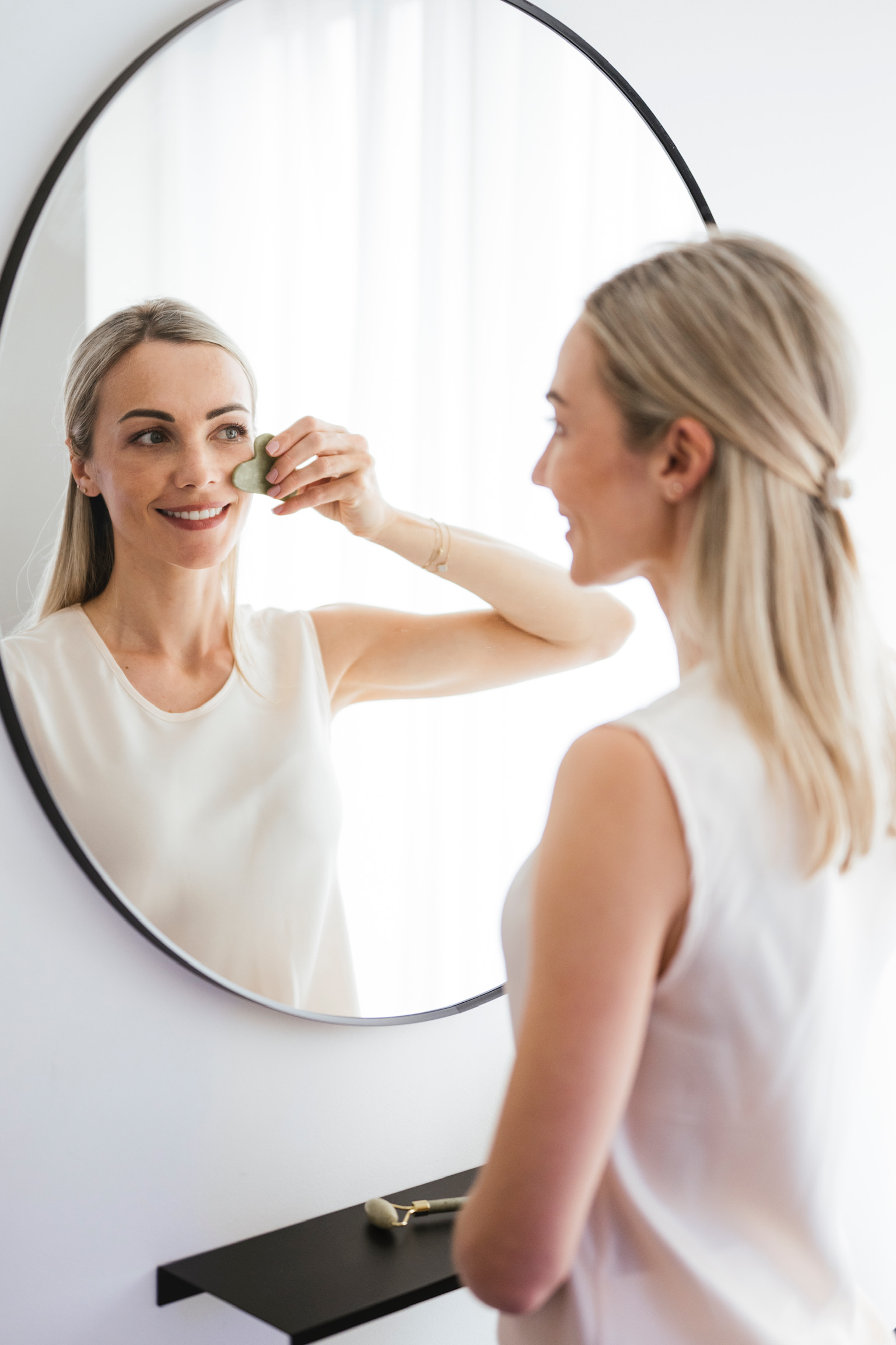 Gua Sha Roller & Stein - Gesichtsmassage-Tool